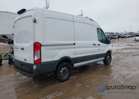 2018 Ford Transit-250 z USA, uszkodzony, nr VIN 1FTYR1CG1JKA34445